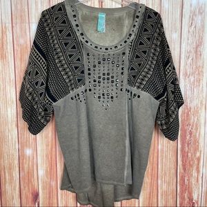 Geometric Patterned Black and Gray Women's Top